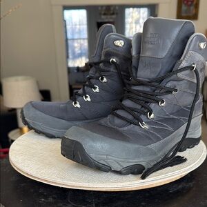 The north face men’s hiking boots